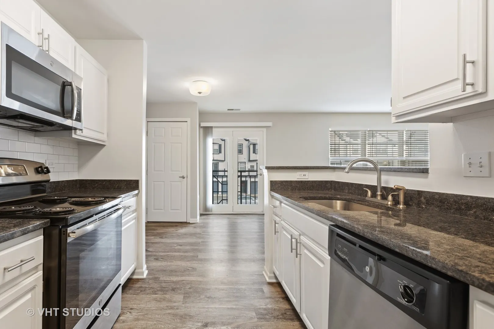348 Schubert Court 348 IL