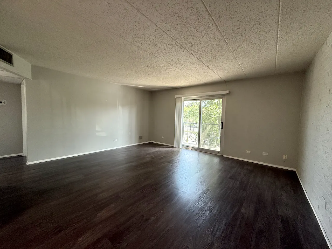 3852 N PARKWAY Drive 2D IL