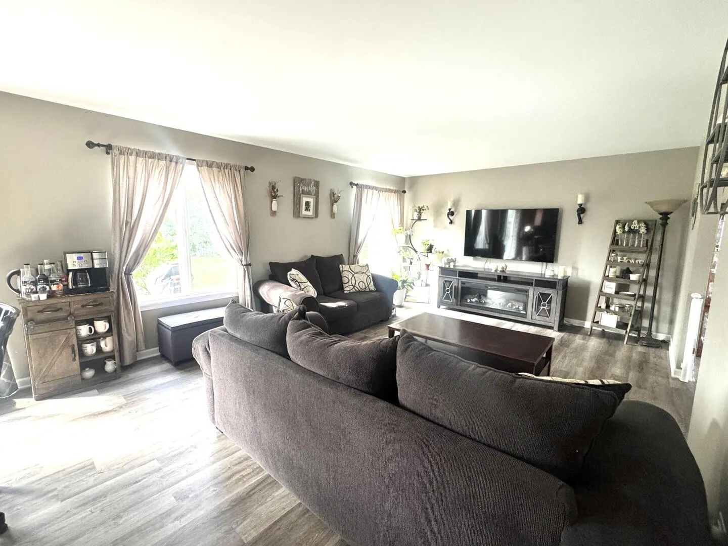 6409 Donegal Lane IL
