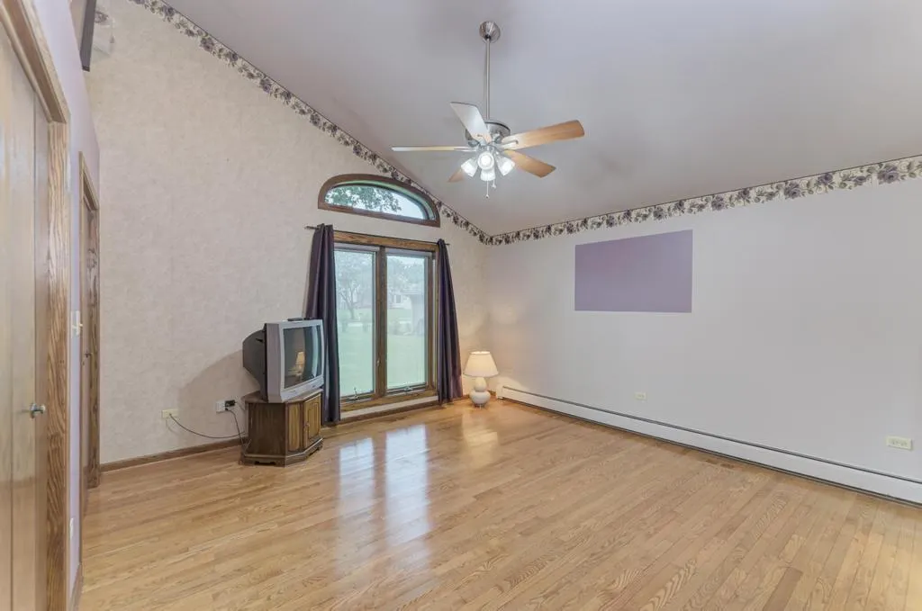 711 Koala Court IL