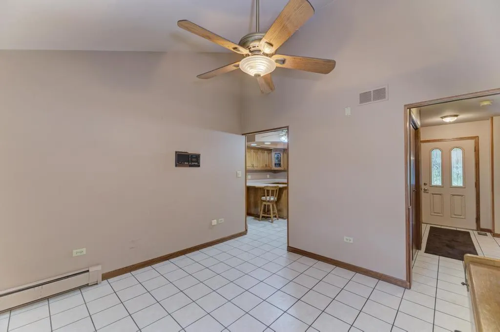 711 Koala Court IL