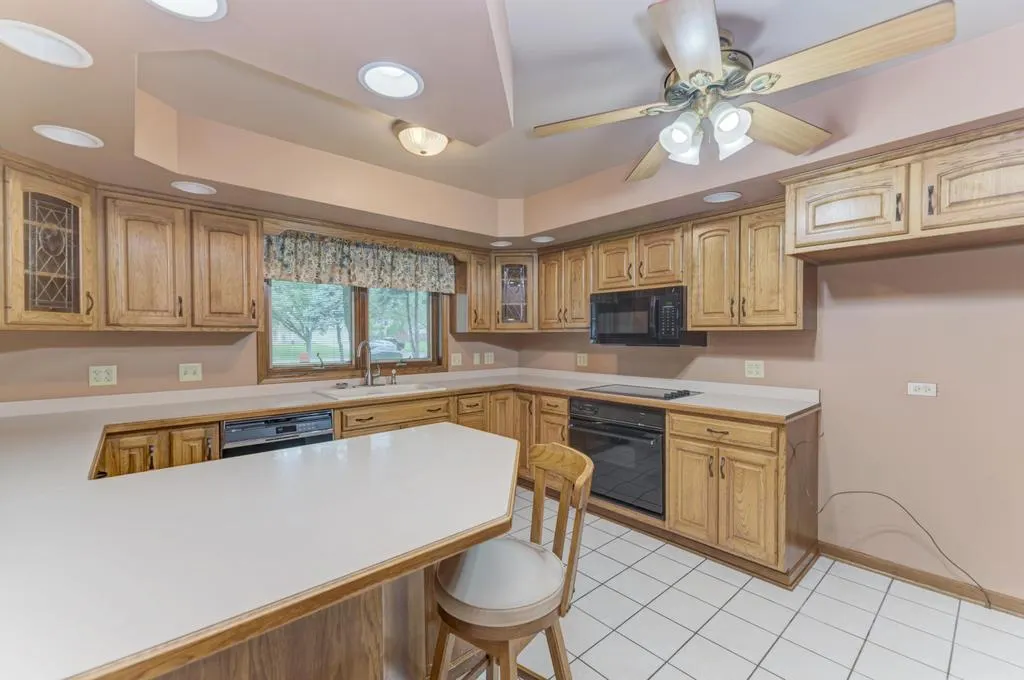 711 Koala Court IL