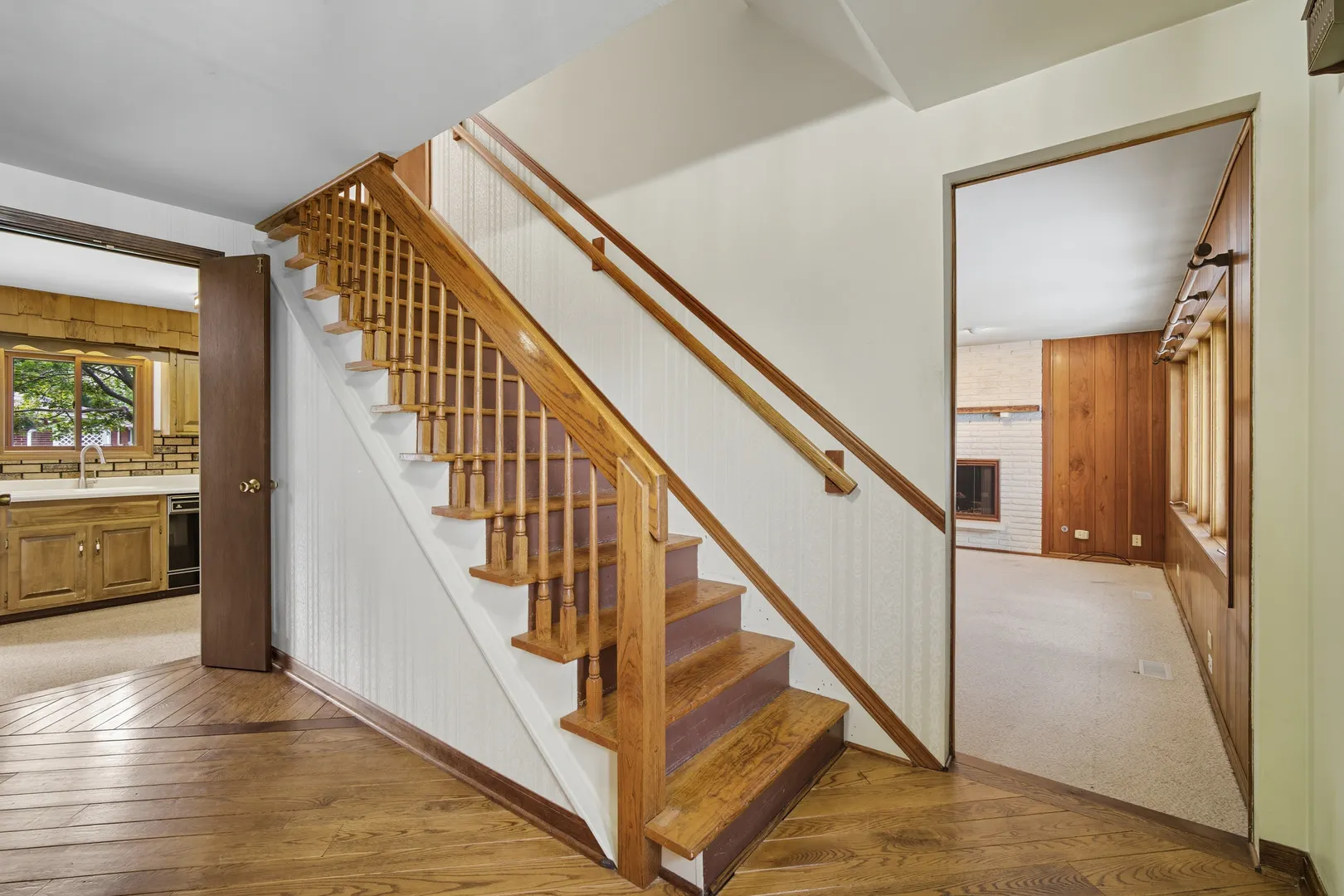 1811 E Maya Lane IL