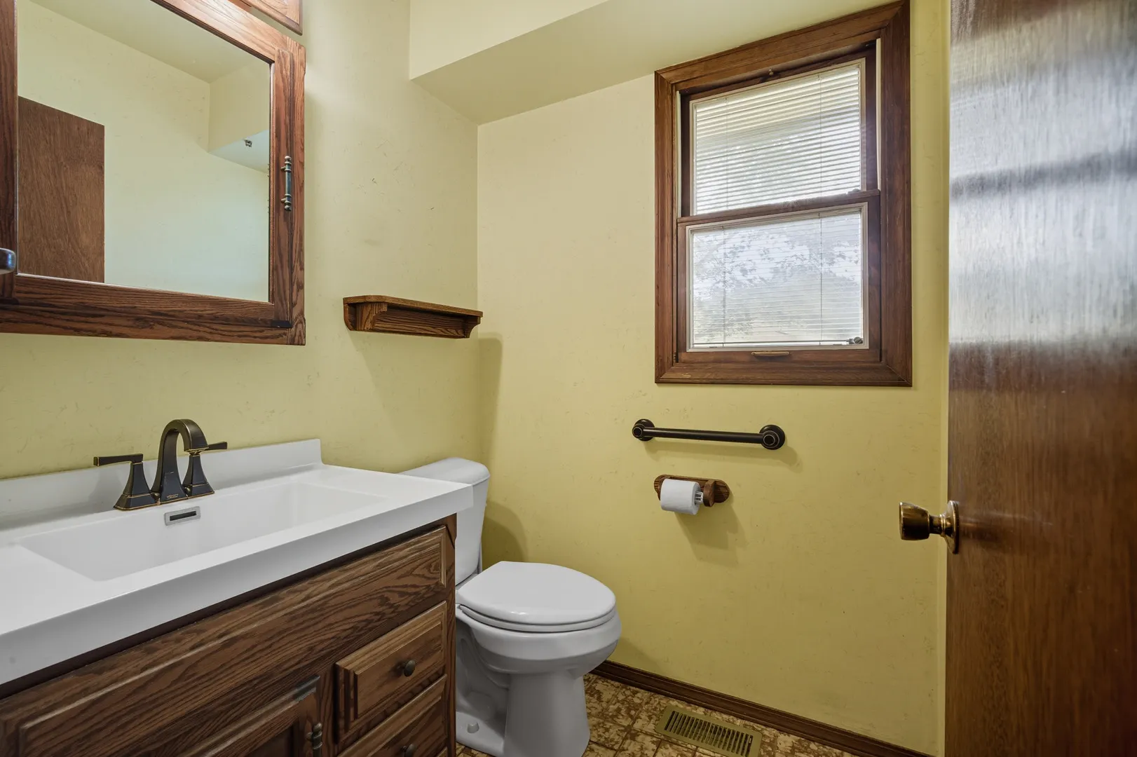 1811 E Maya Lane IL