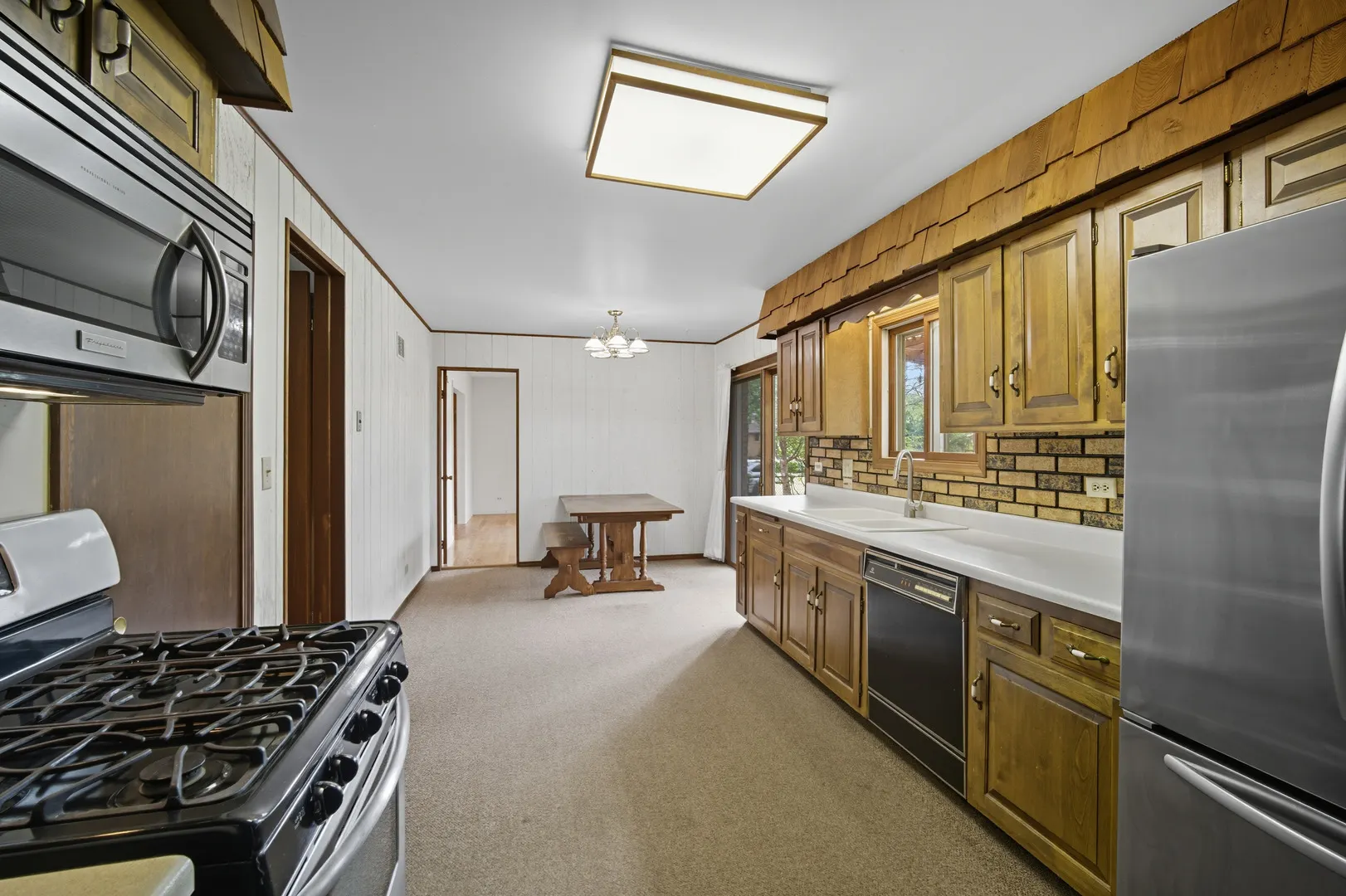 1811 E Maya Lane IL