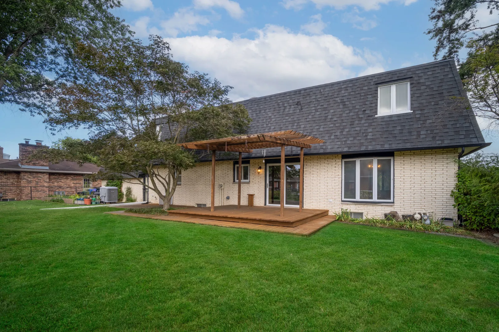 1811 E Maya Lane IL