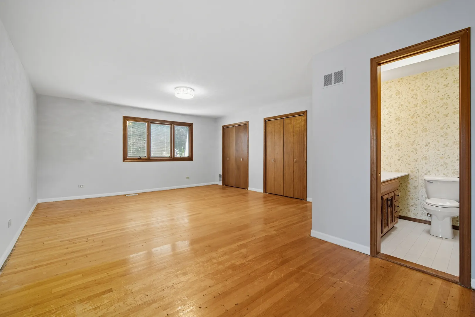 1811 E Maya Lane IL