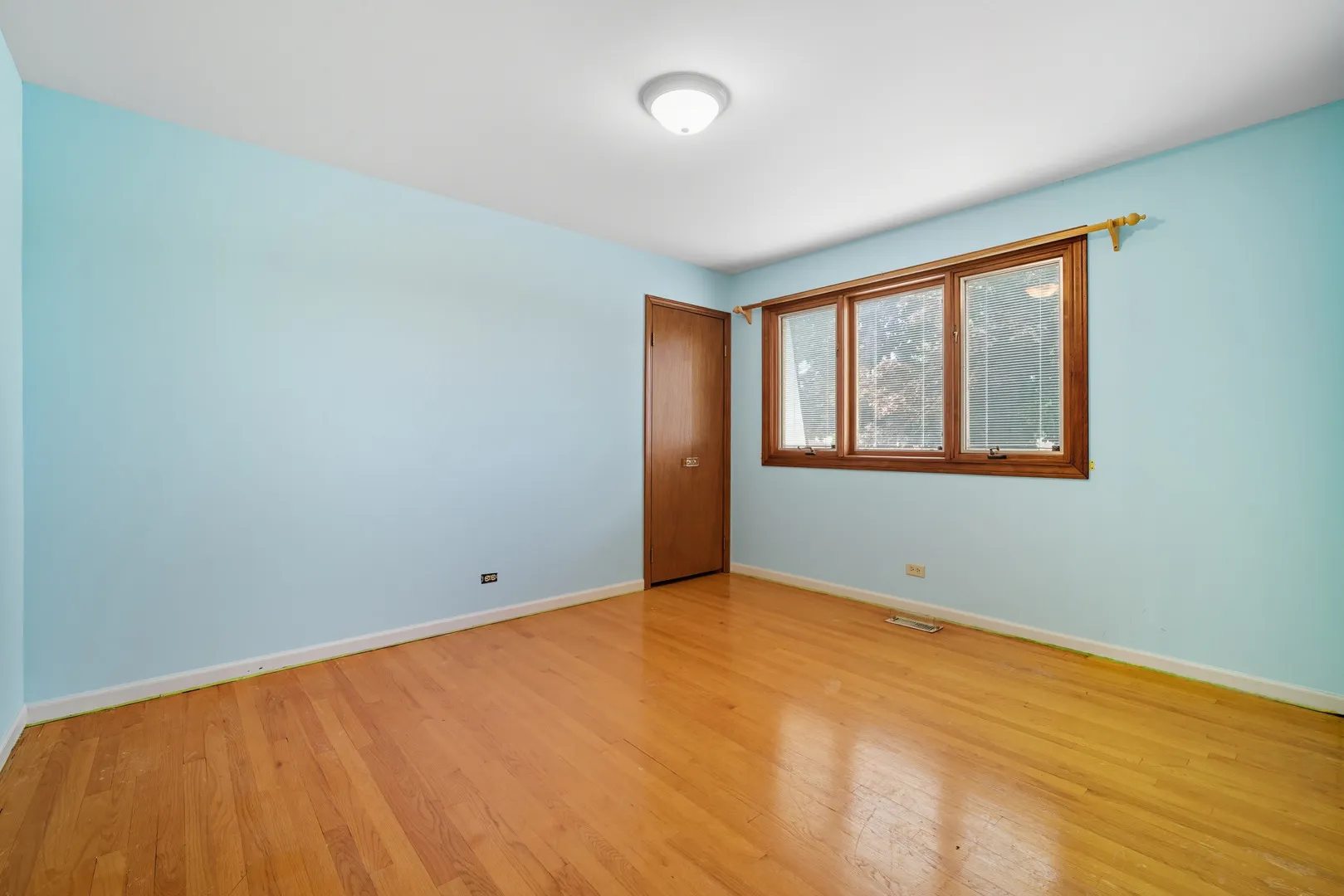 1811 E Maya Lane IL