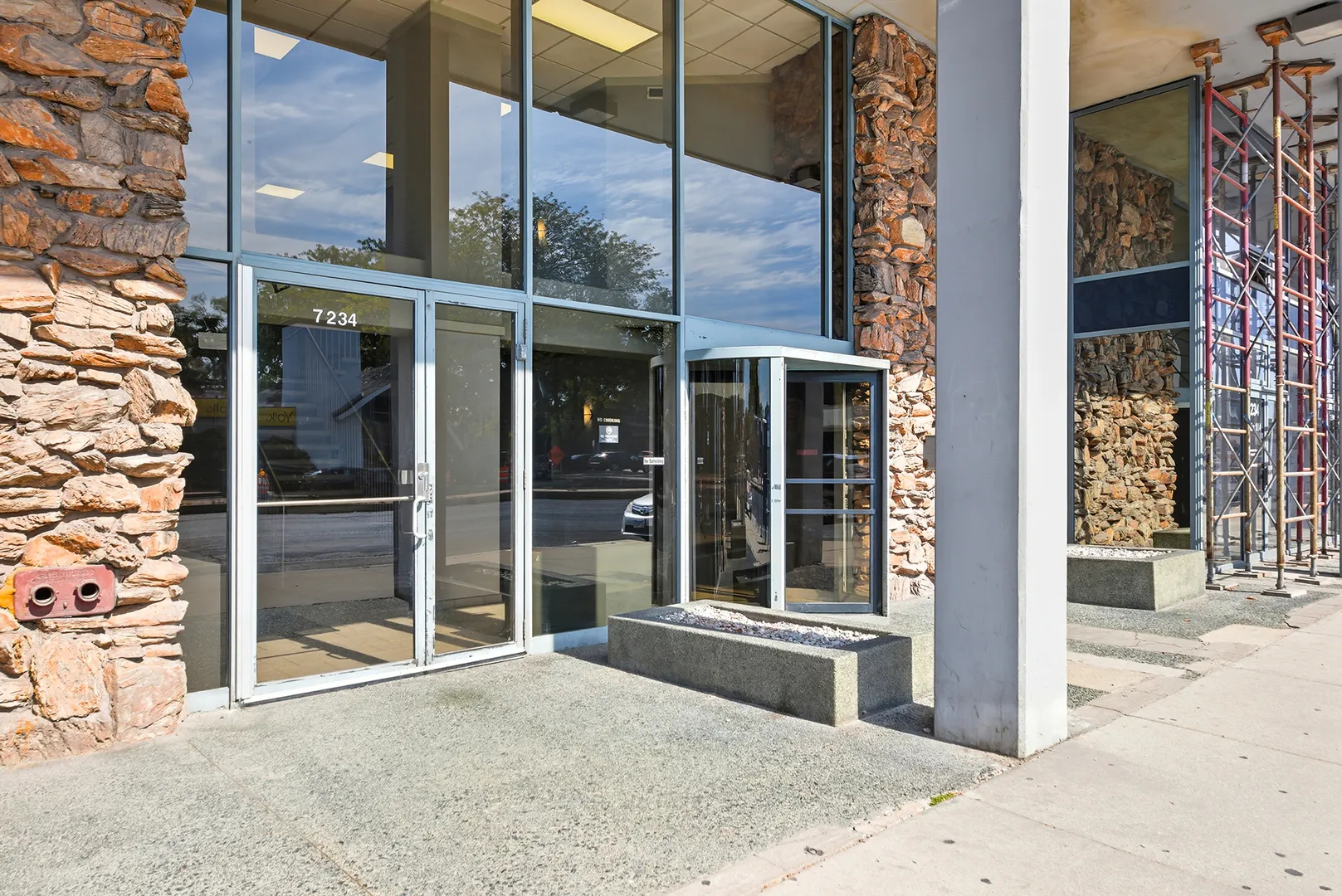 7234 W North Avenue 1701 IL