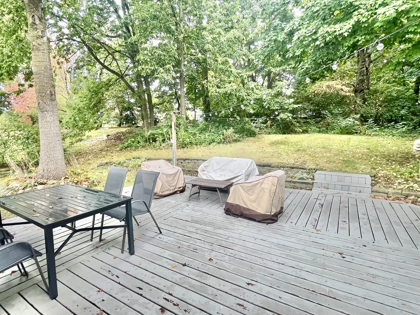 2216 Woodhavens Drive IL