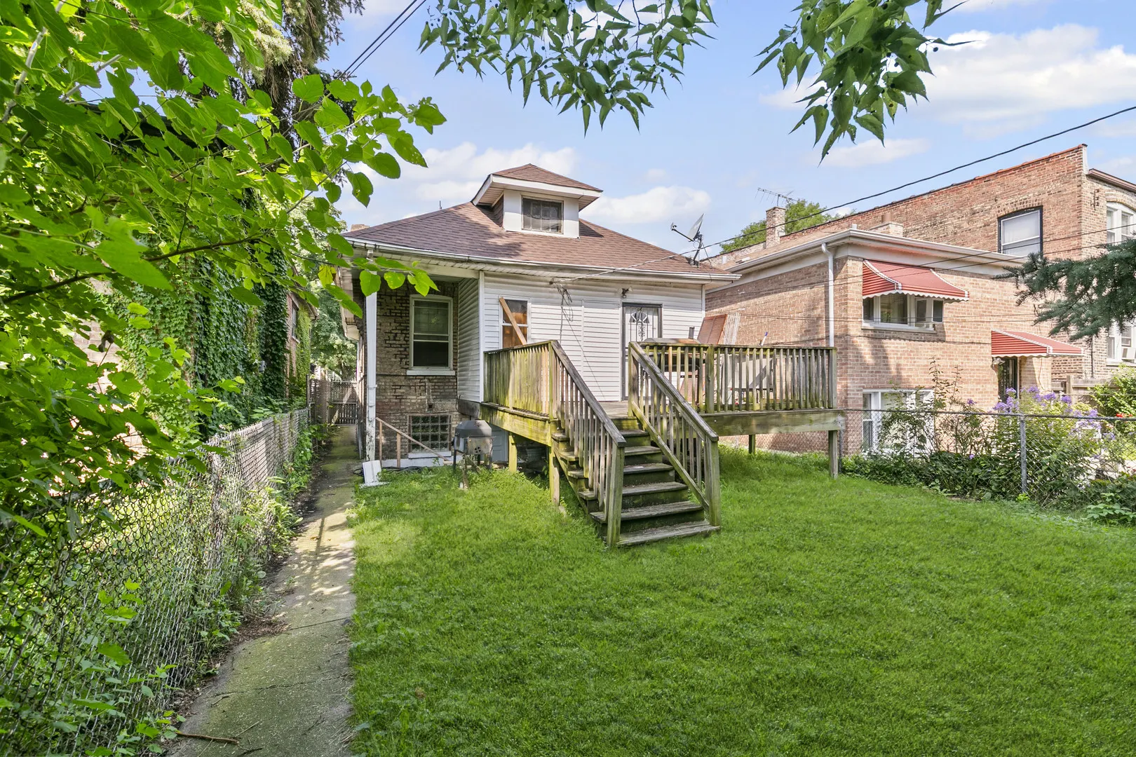 6837 S Michigan Avenue IL