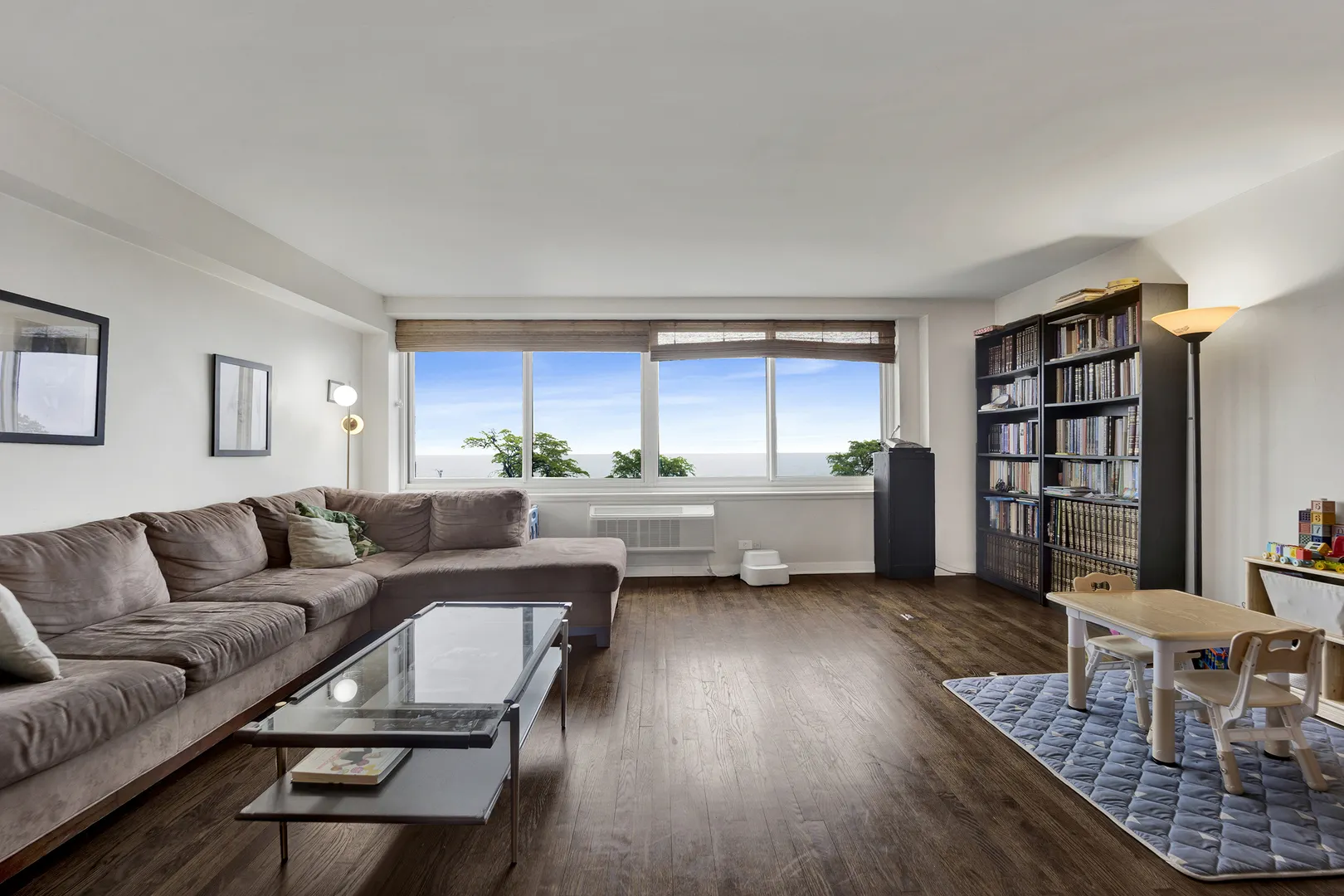 1440 N LAKE SHORE Drive 4BD IL