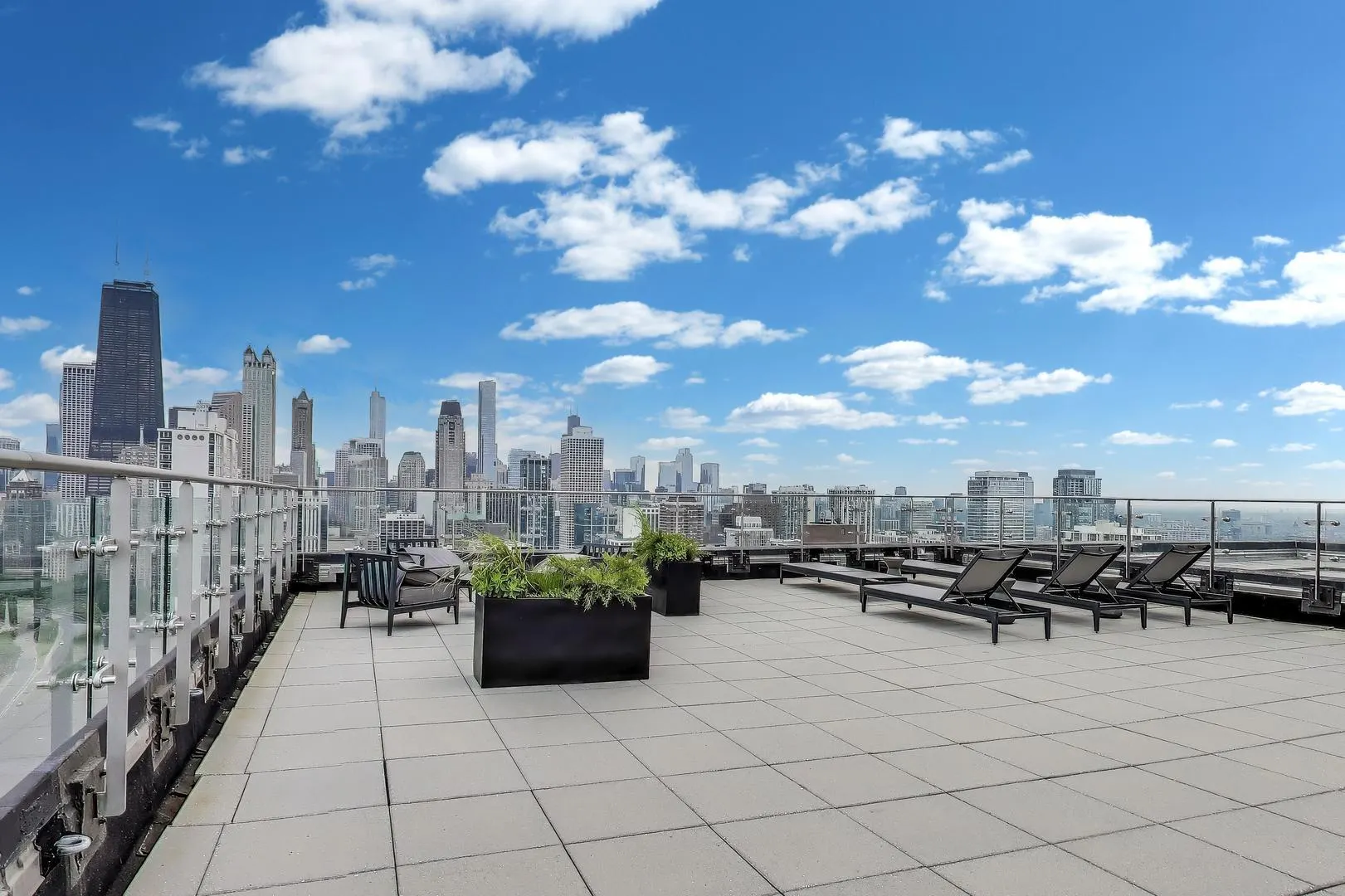 1440 N LAKE SHORE Drive 4BD IL