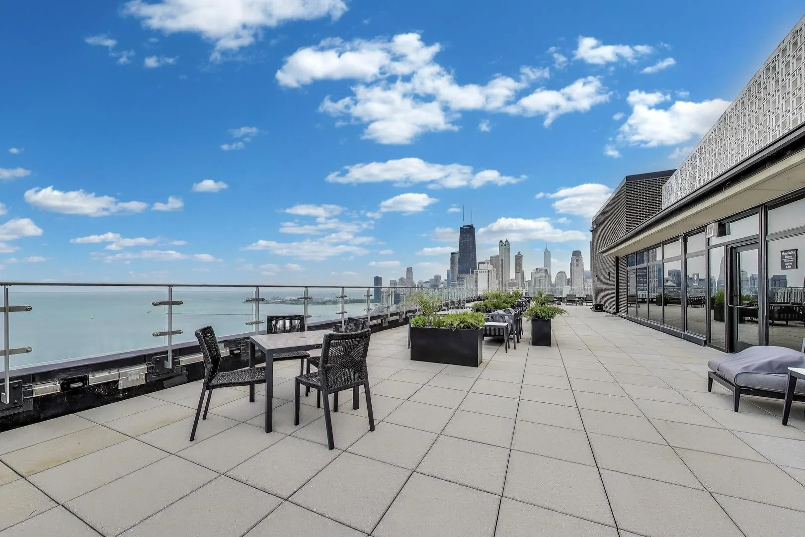 1440 N LAKE SHORE Drive 4BD IL