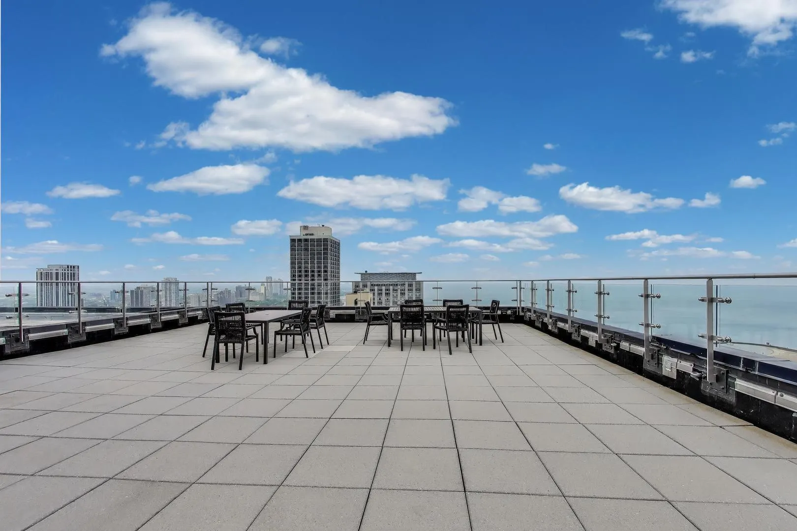 1440 N LAKE SHORE Drive 4BD IL