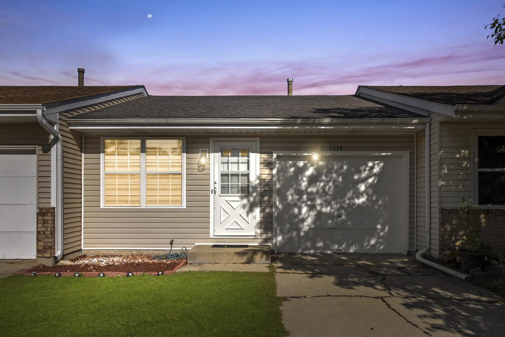 1114 RIVERWOOD Drive 1114 IL