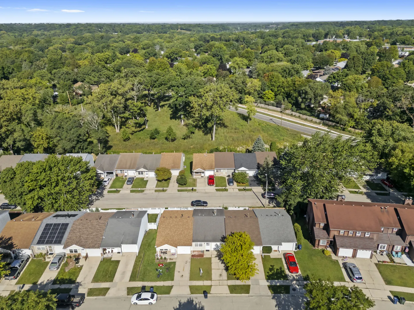 1114 RIVERWOOD Drive 1114 IL