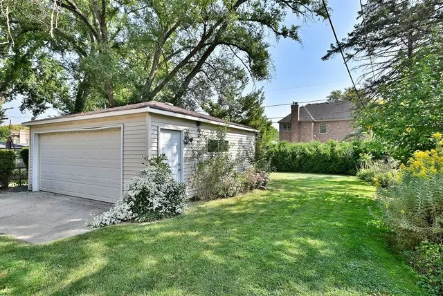 995 S Swain Avenue IL