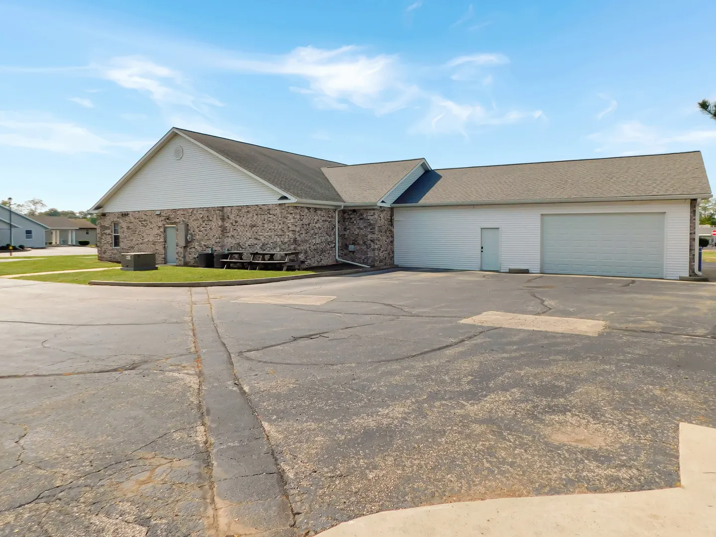769 N Blackhawk Boulevard IL