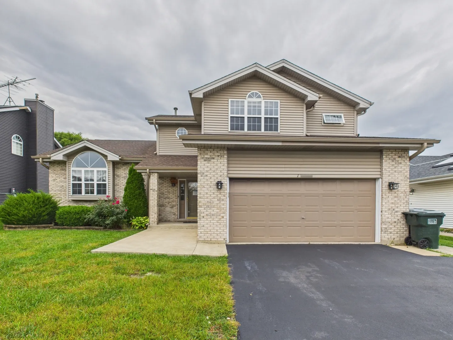 17942 Edwards Avenue IL