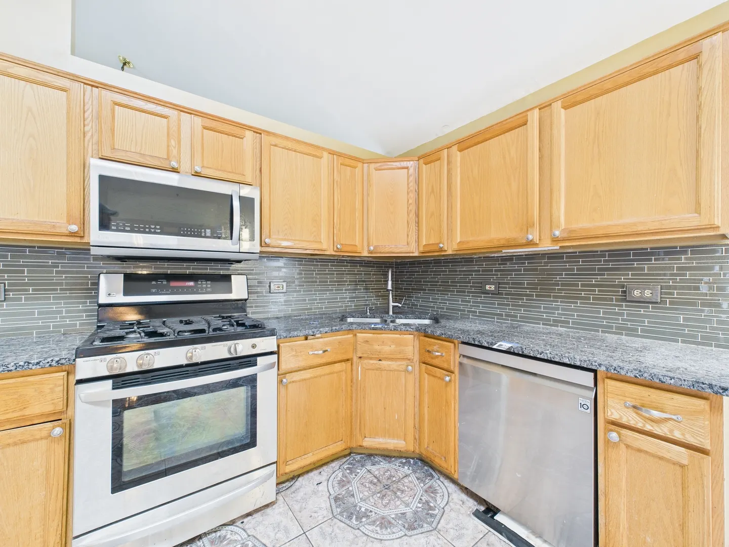 17942 Edwards Avenue IL