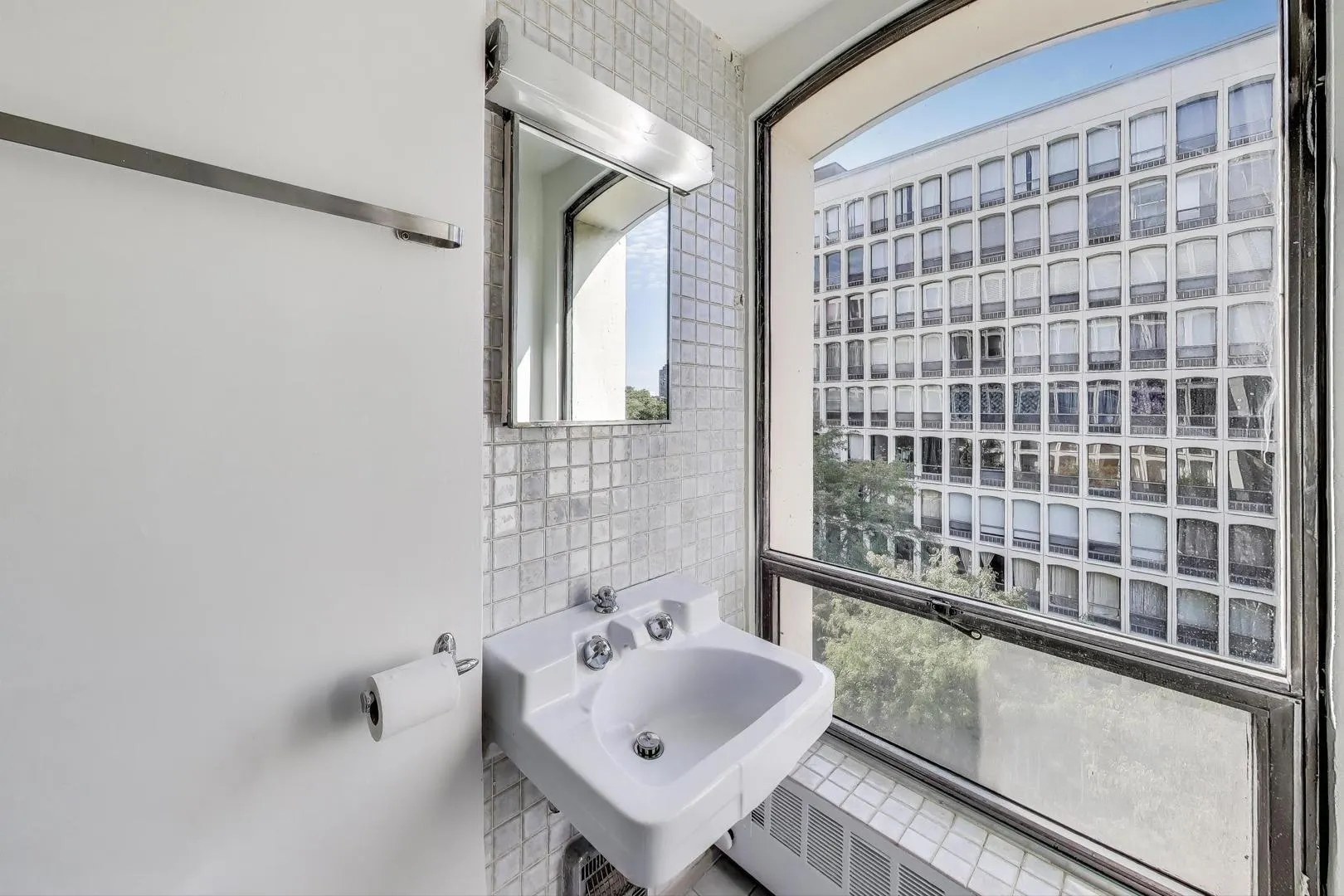 1401 E 55th Street 602N IL