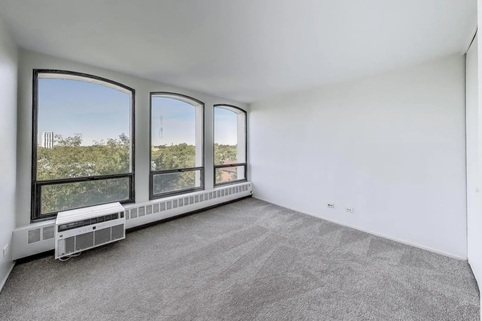 1401 E 55th Street 602N IL