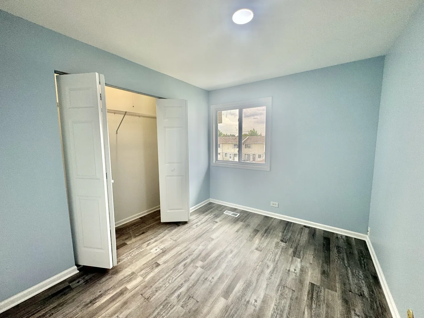 741 Edgelake Point 741 IL
