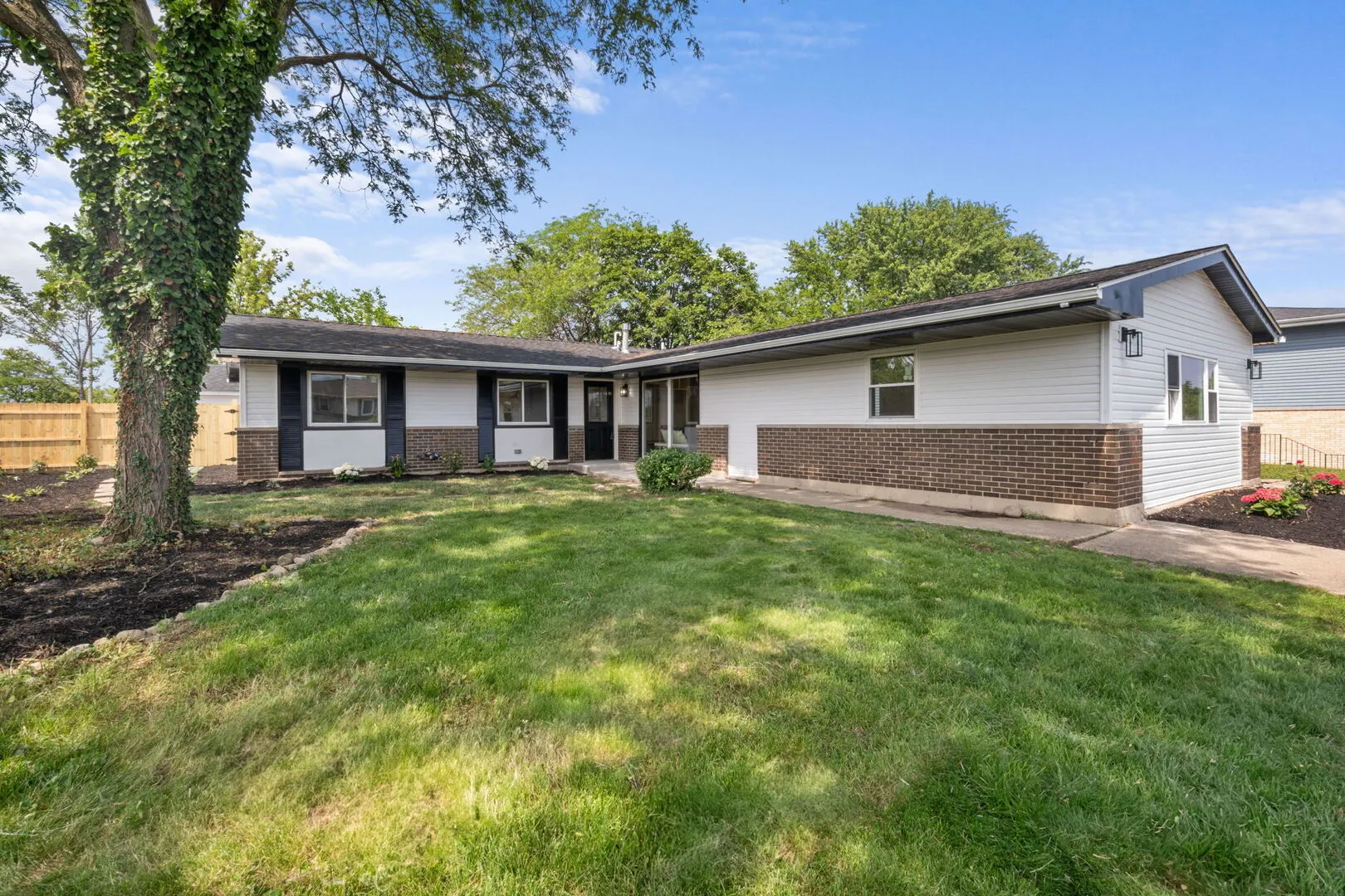 450 Manor Hill Lane IL