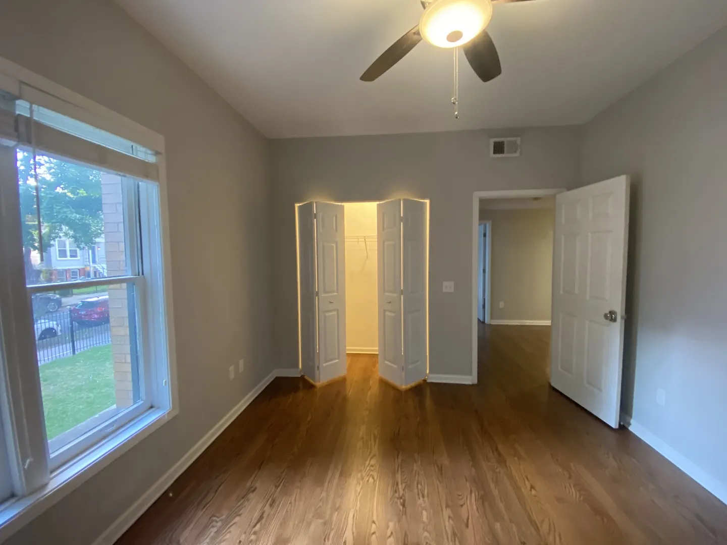 650 W Arlington Place 1W IL