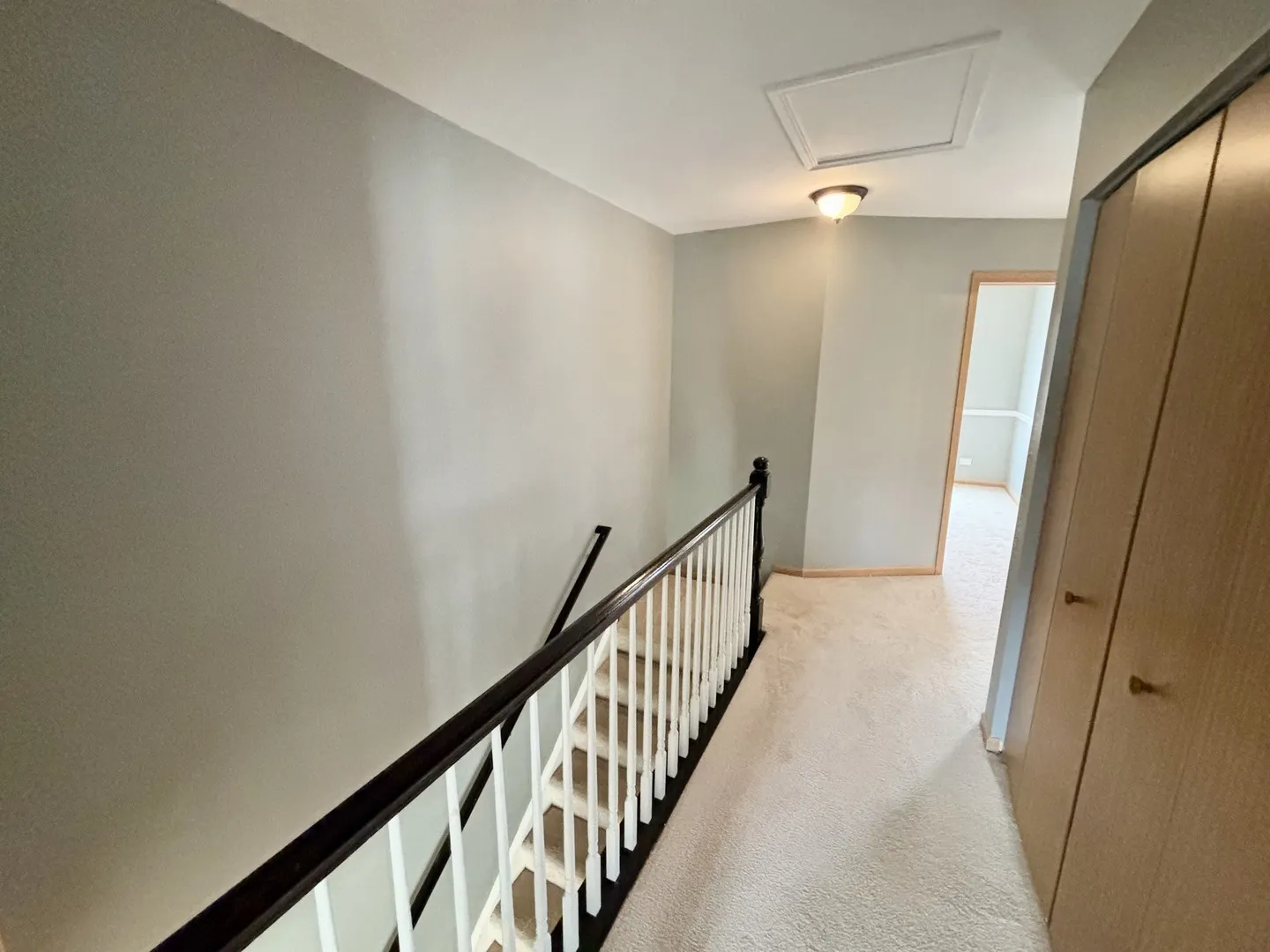 906 Clover Lane IL