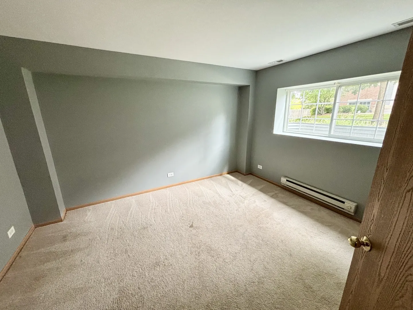 906 Clover Lane IL