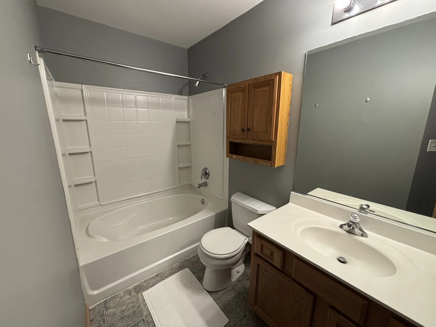 906 Clover Lane IL