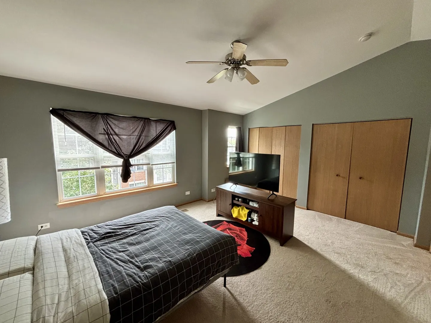 906 Clover Lane IL