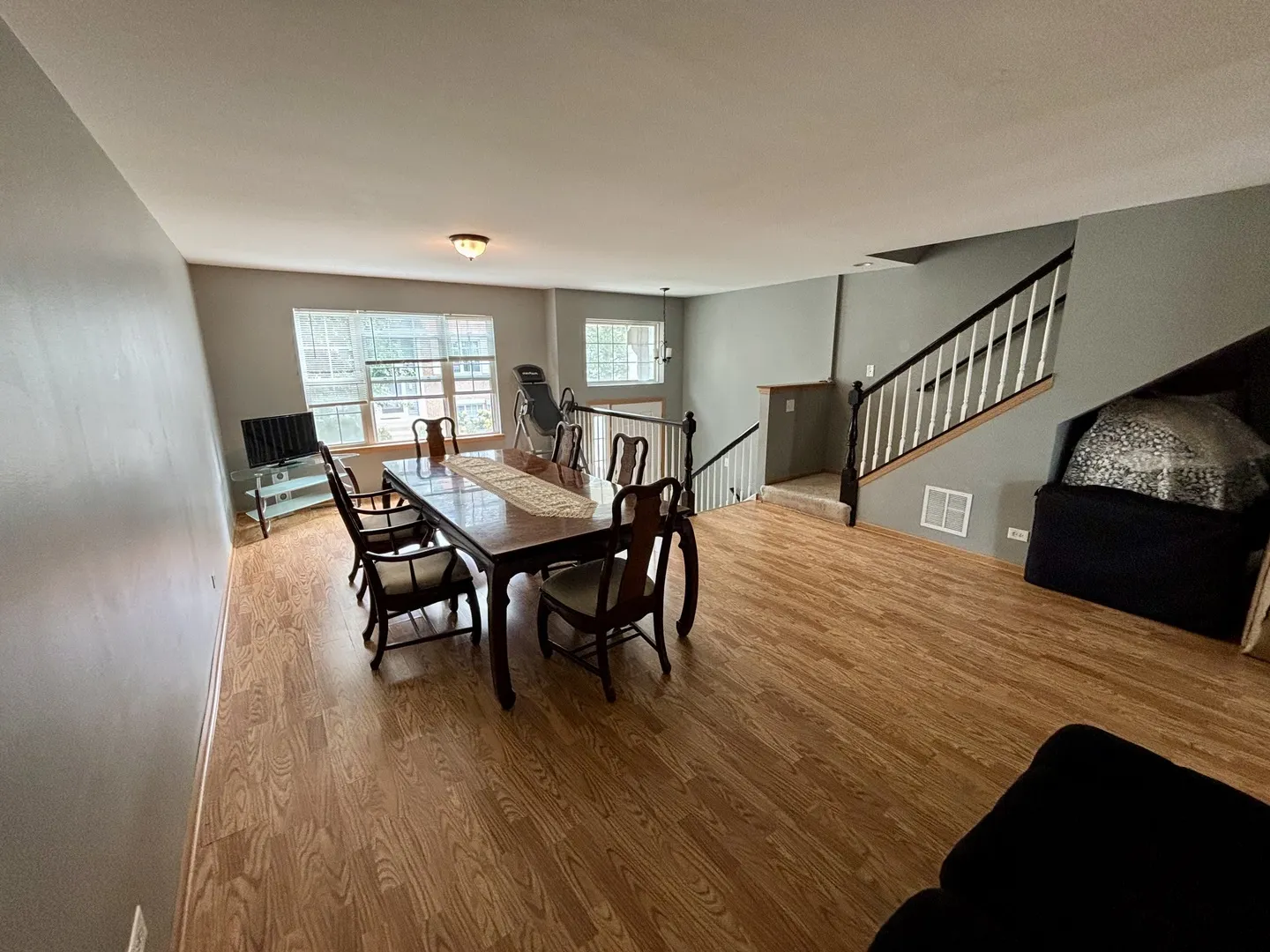 906 Clover Lane IL