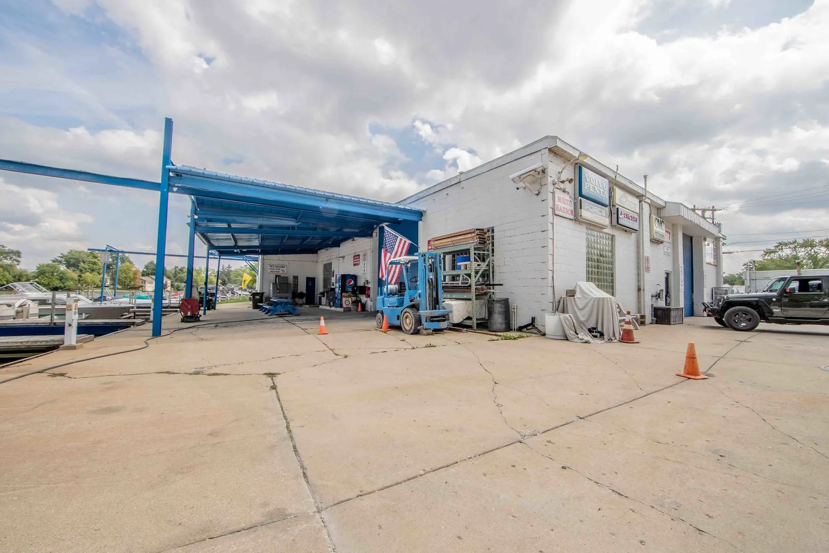3308 Waukegan Road IL