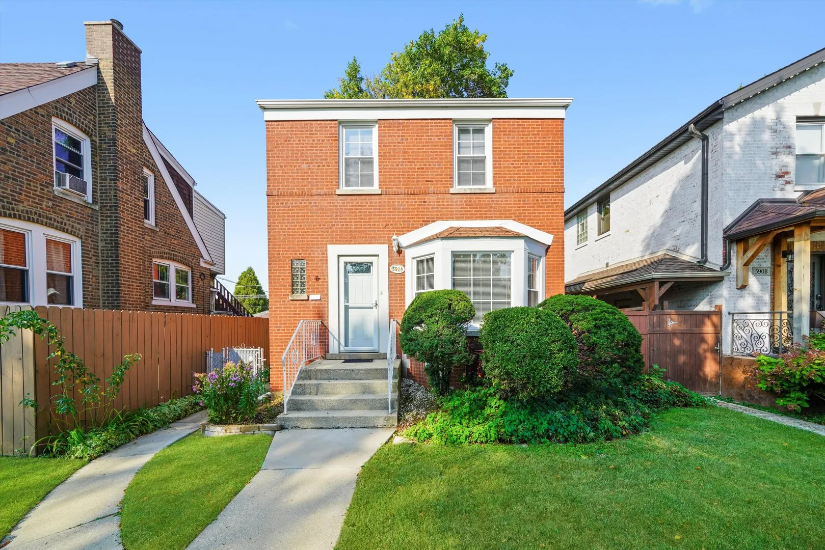 5910 S Kilbourn Avenue IL