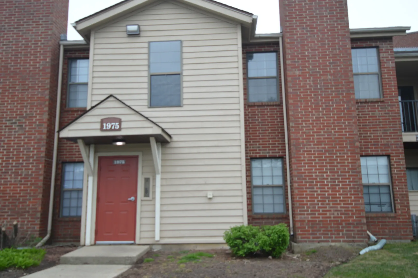 1975 N Hicks Road 106 IL