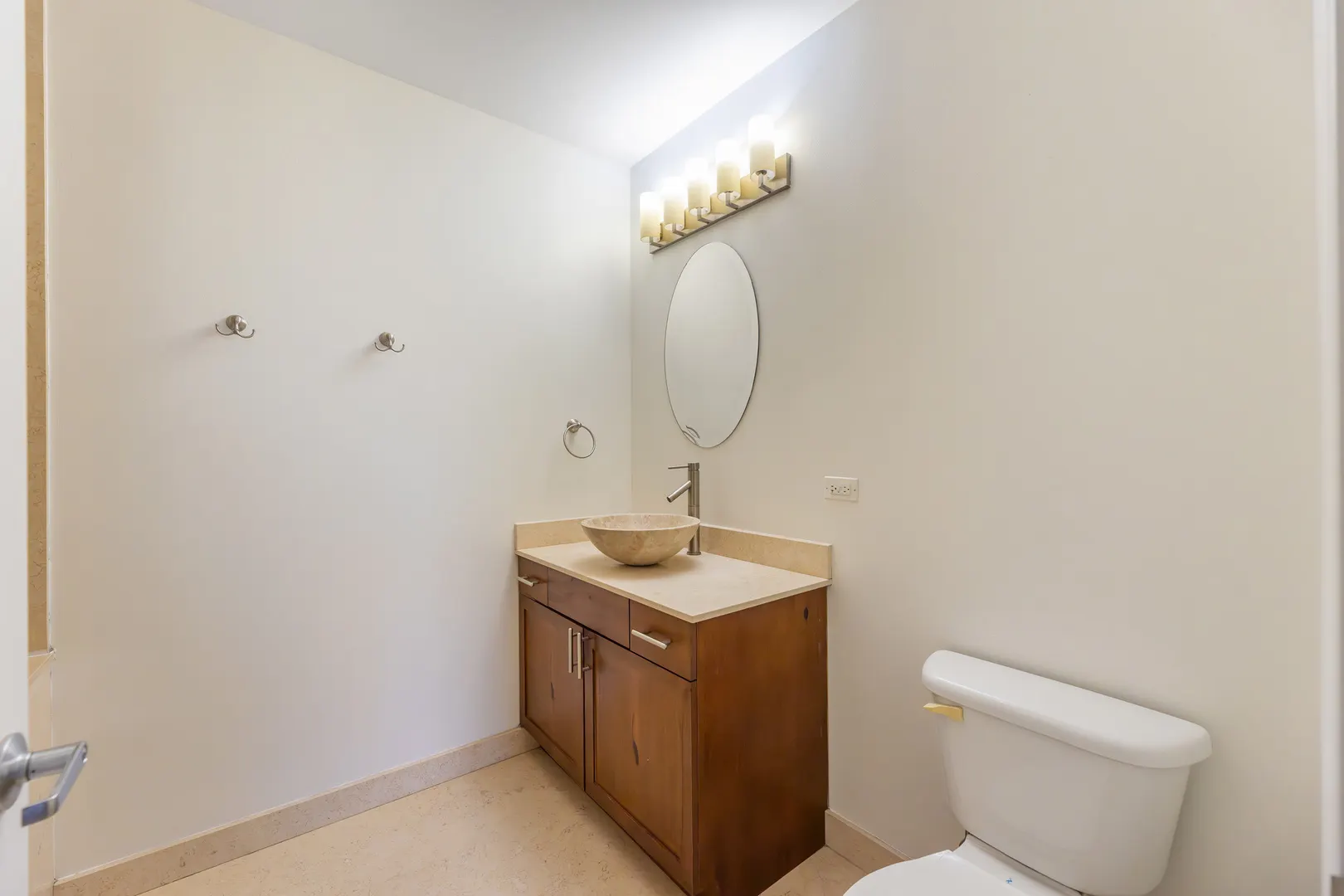 2545 S DEARBORN Street 332 IL
