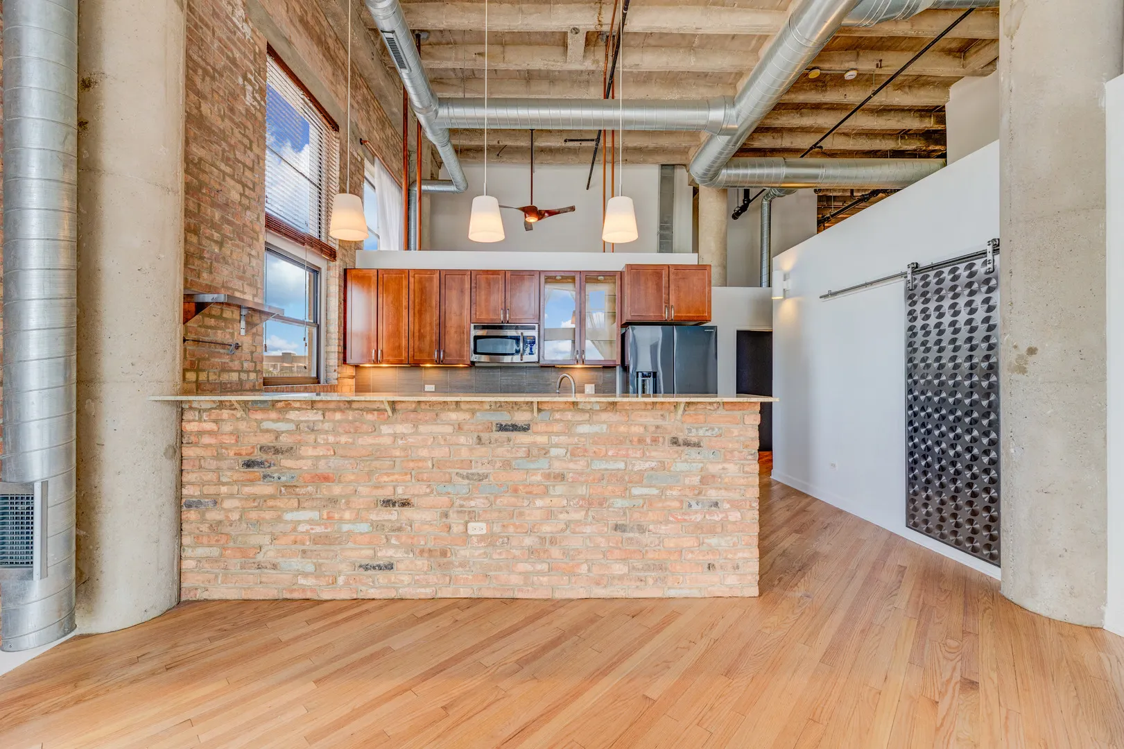 2545 S DEARBORN Street 332 IL