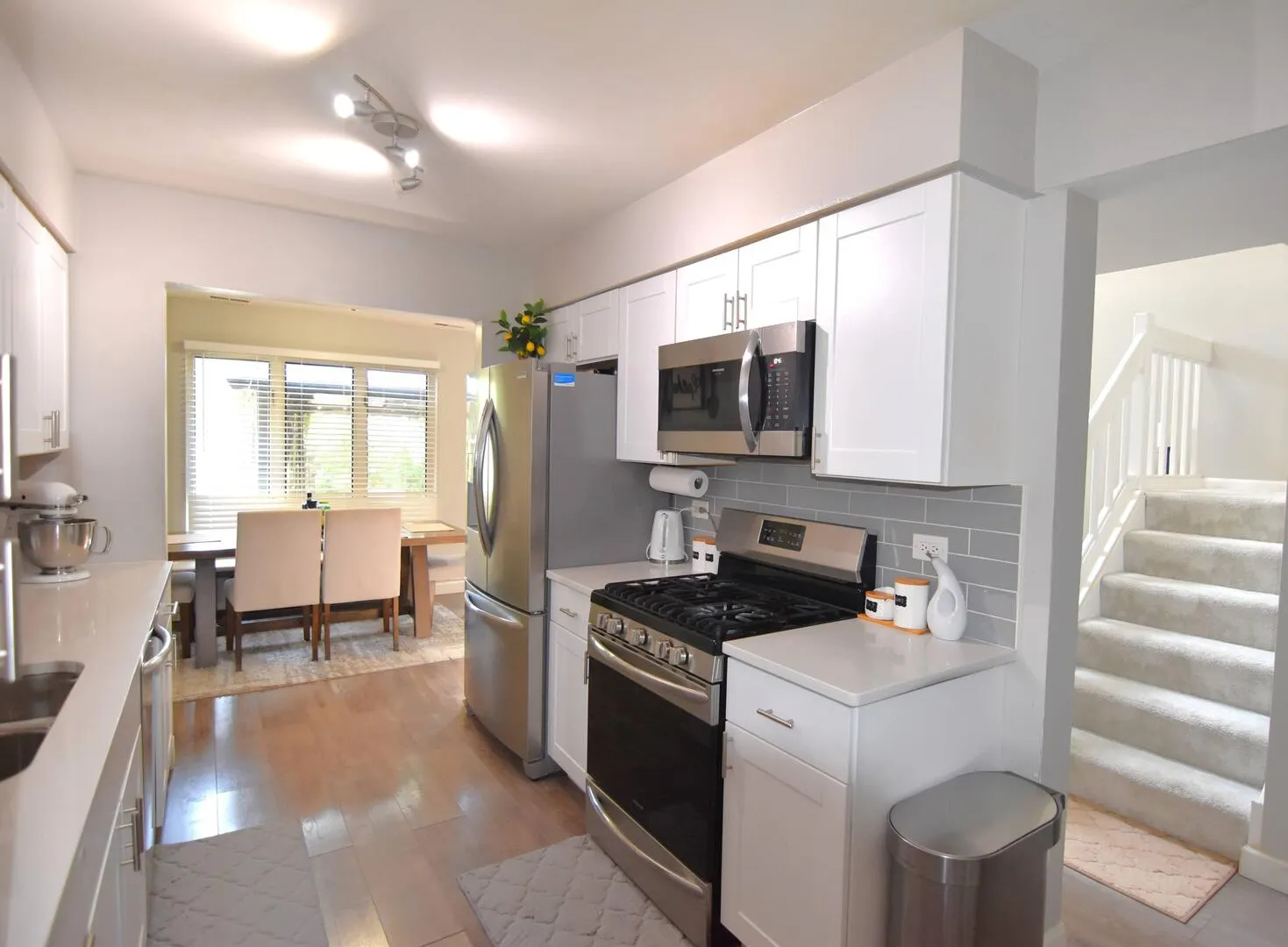8301 Highpoint Circle C IL