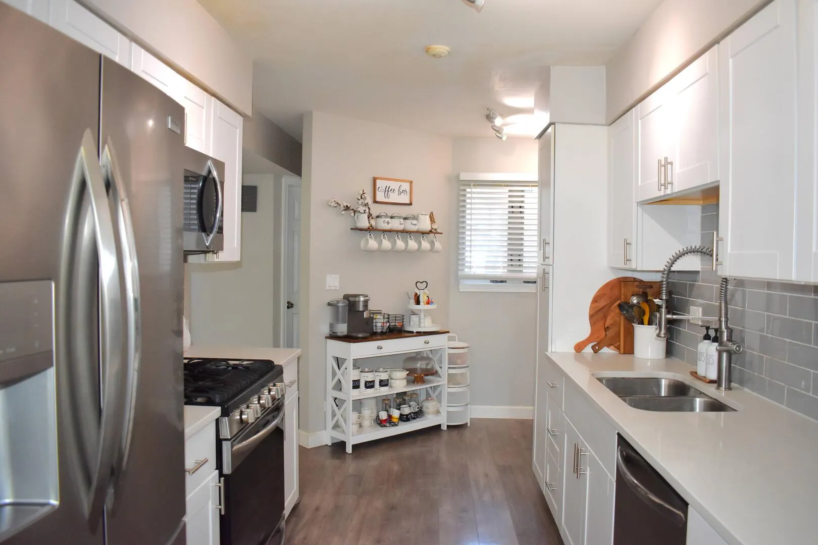 8301 Highpoint Circle C IL