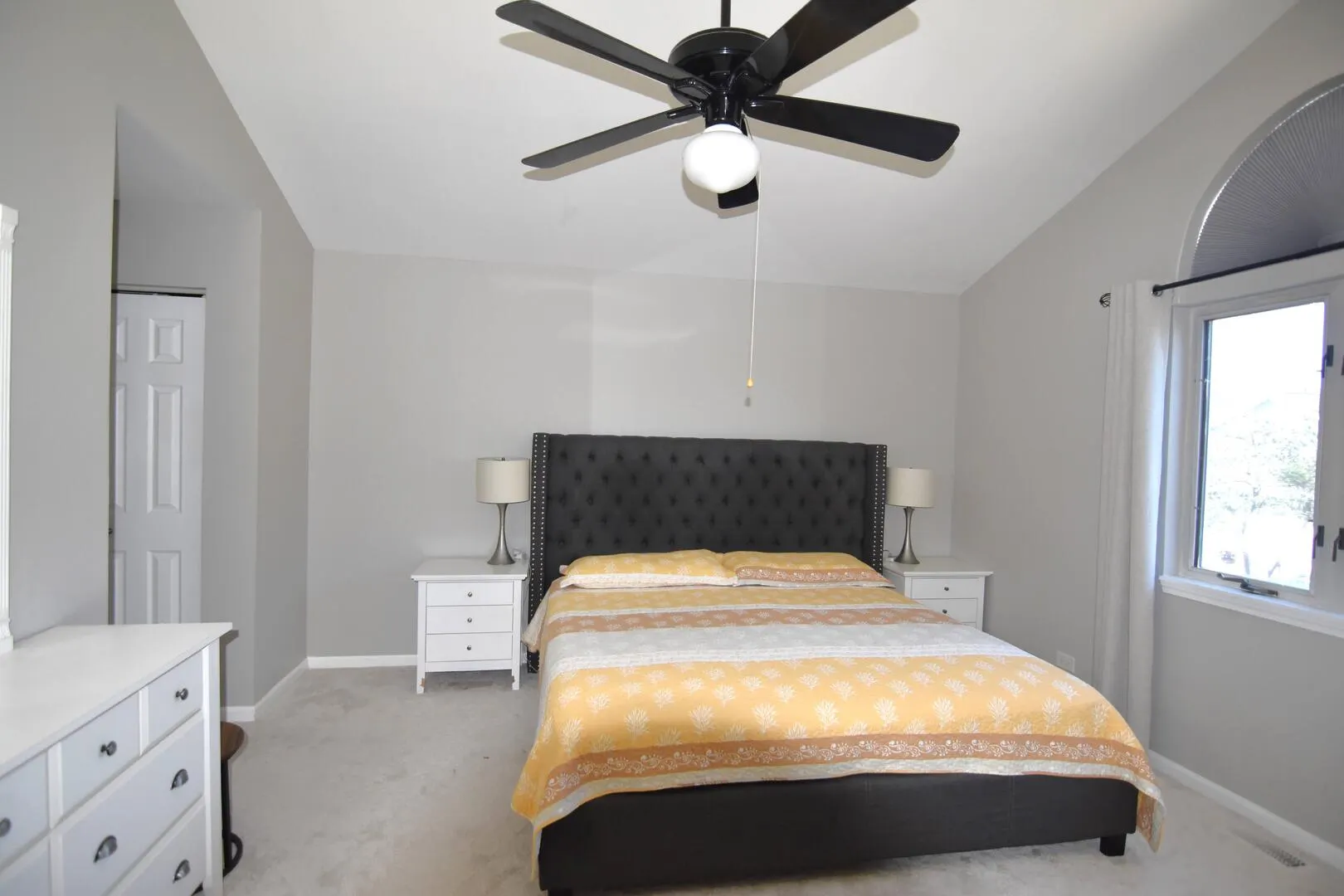 8301 Highpoint Circle C IL