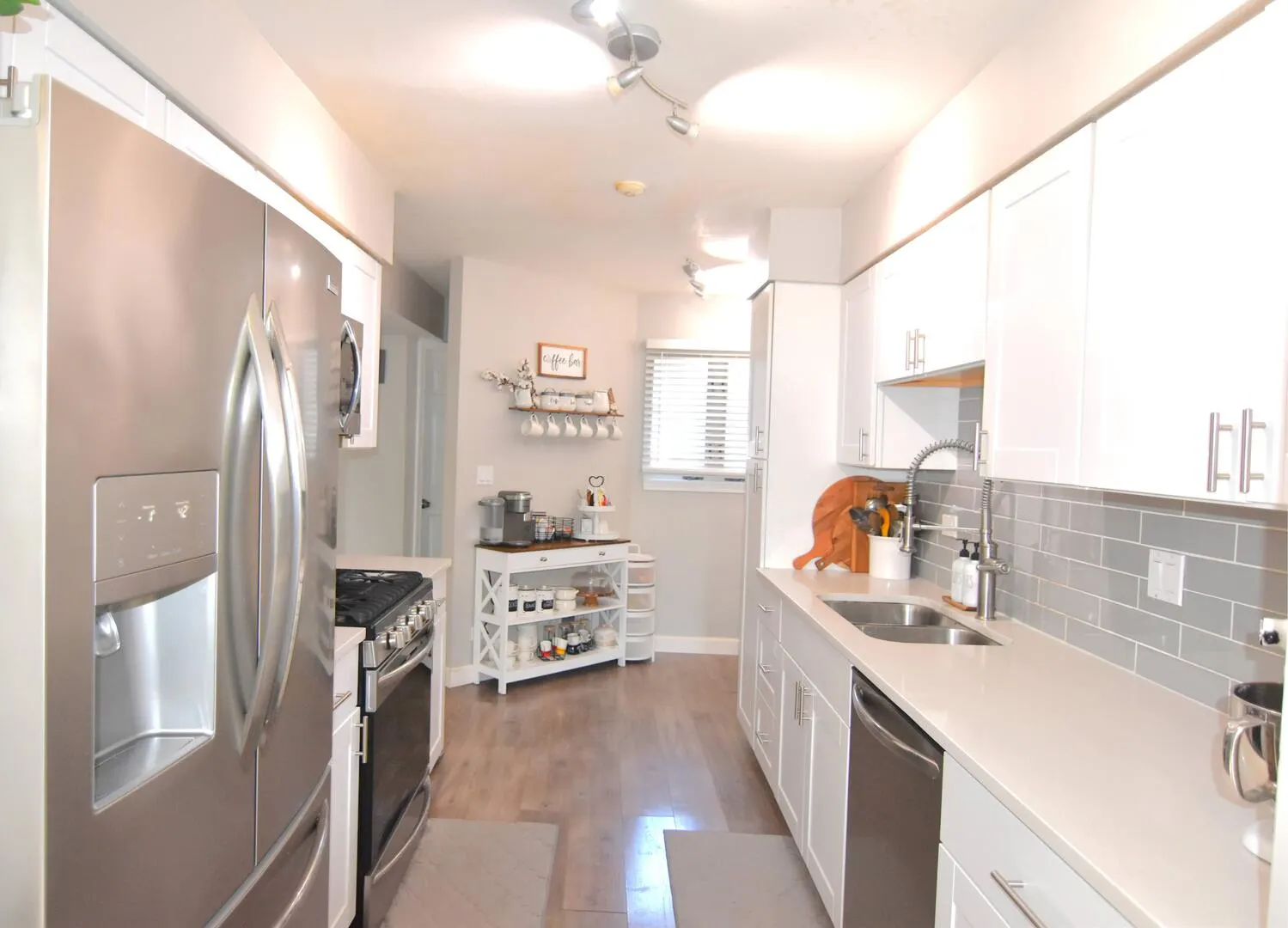8301 Highpoint Circle C IL
