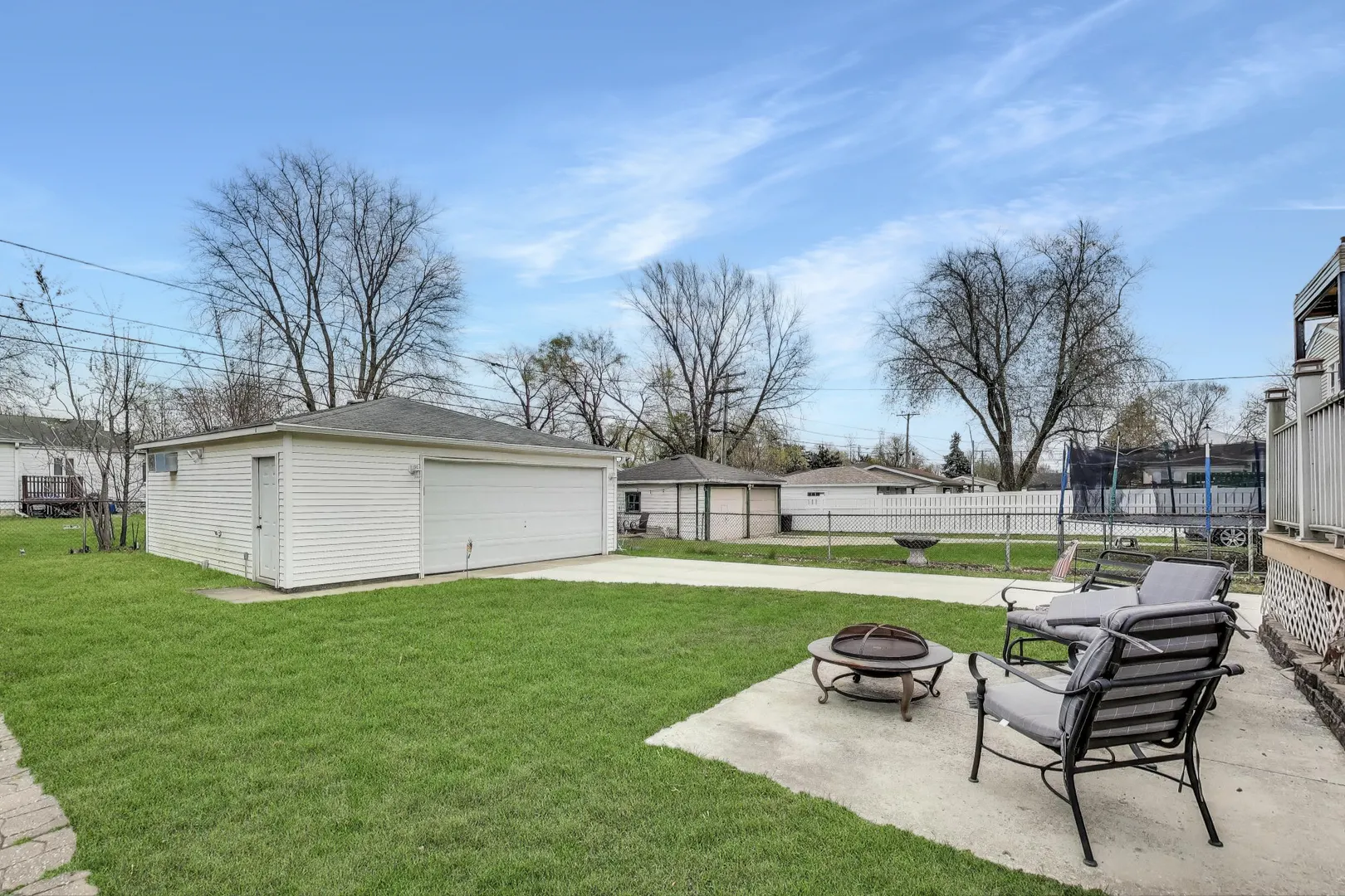 4445 Grove Avenue IL
