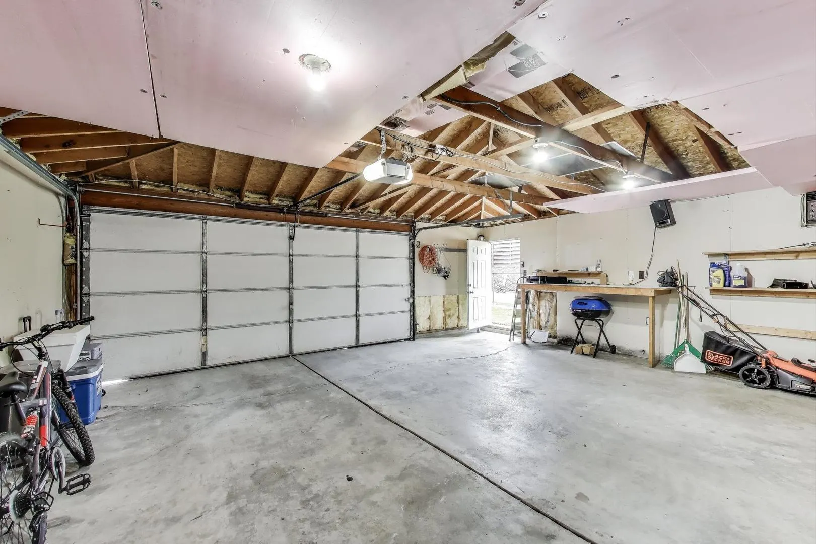 4445 Grove Avenue IL