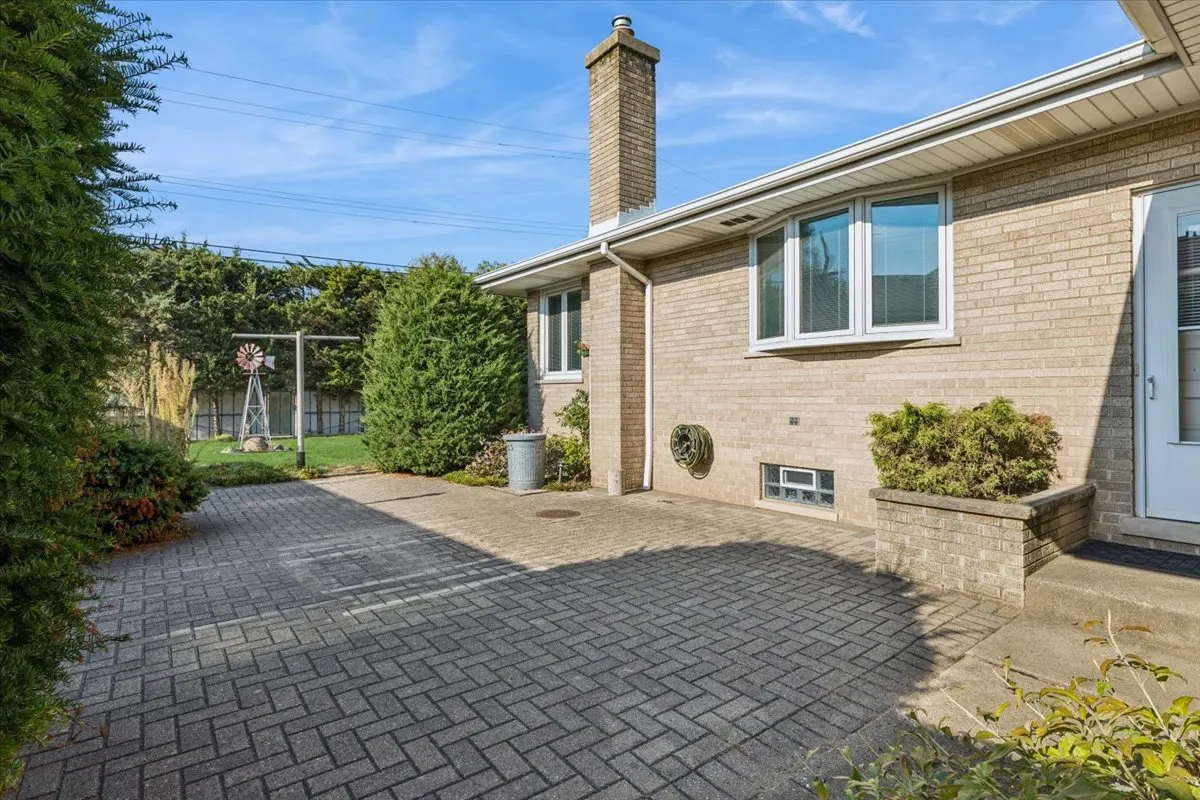 4456 N Forestview Avenue IL