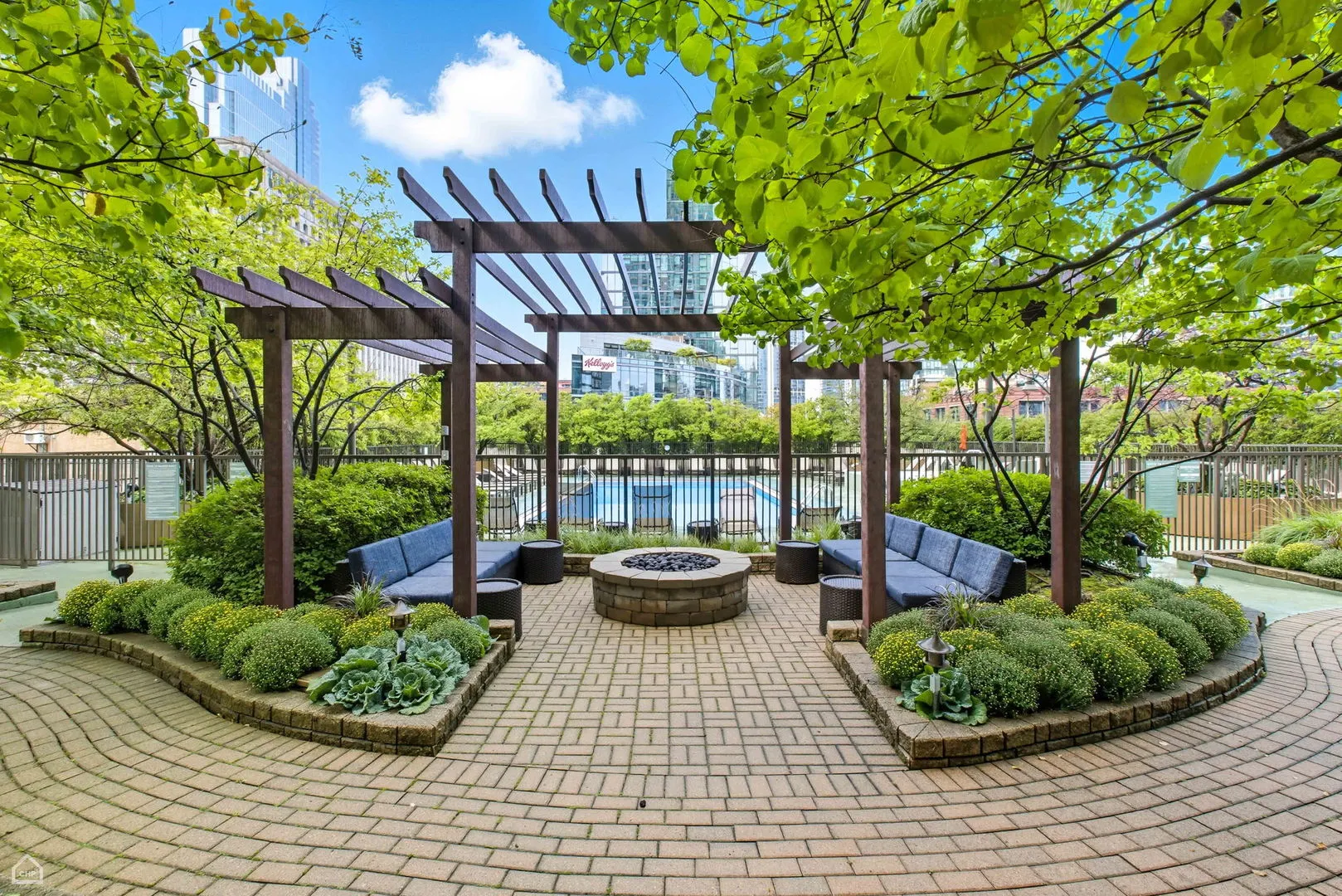 400 N LaSalle Drive 903 IL