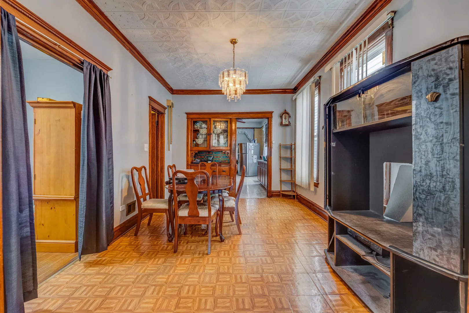 2328 W 19th Street IL