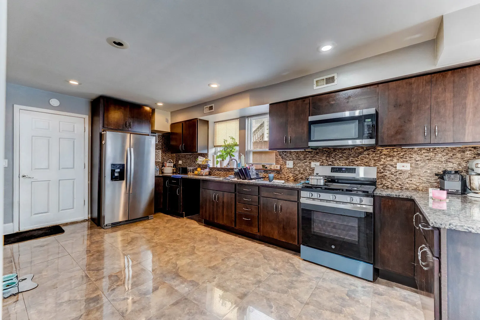 2328 W 19th Street IL